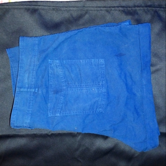 Shorts - Picture 5 of 6